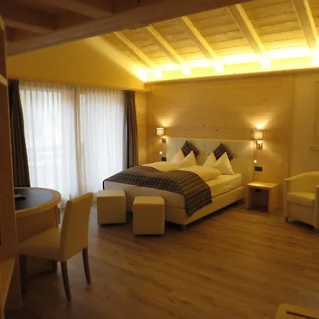 Ecohotel Des Alpes 3*