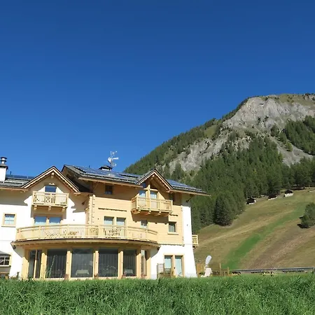 Ecohotel Des Alpes 3*