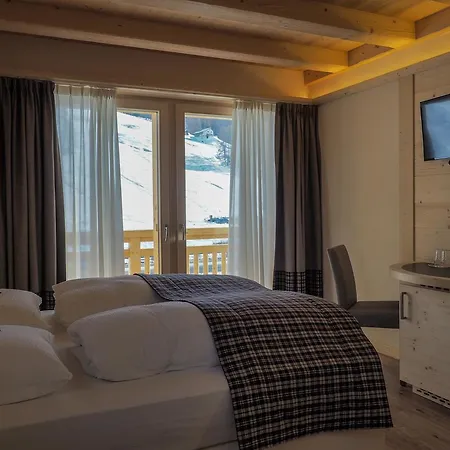 Ecohotel Des Alpes 3* Livigno